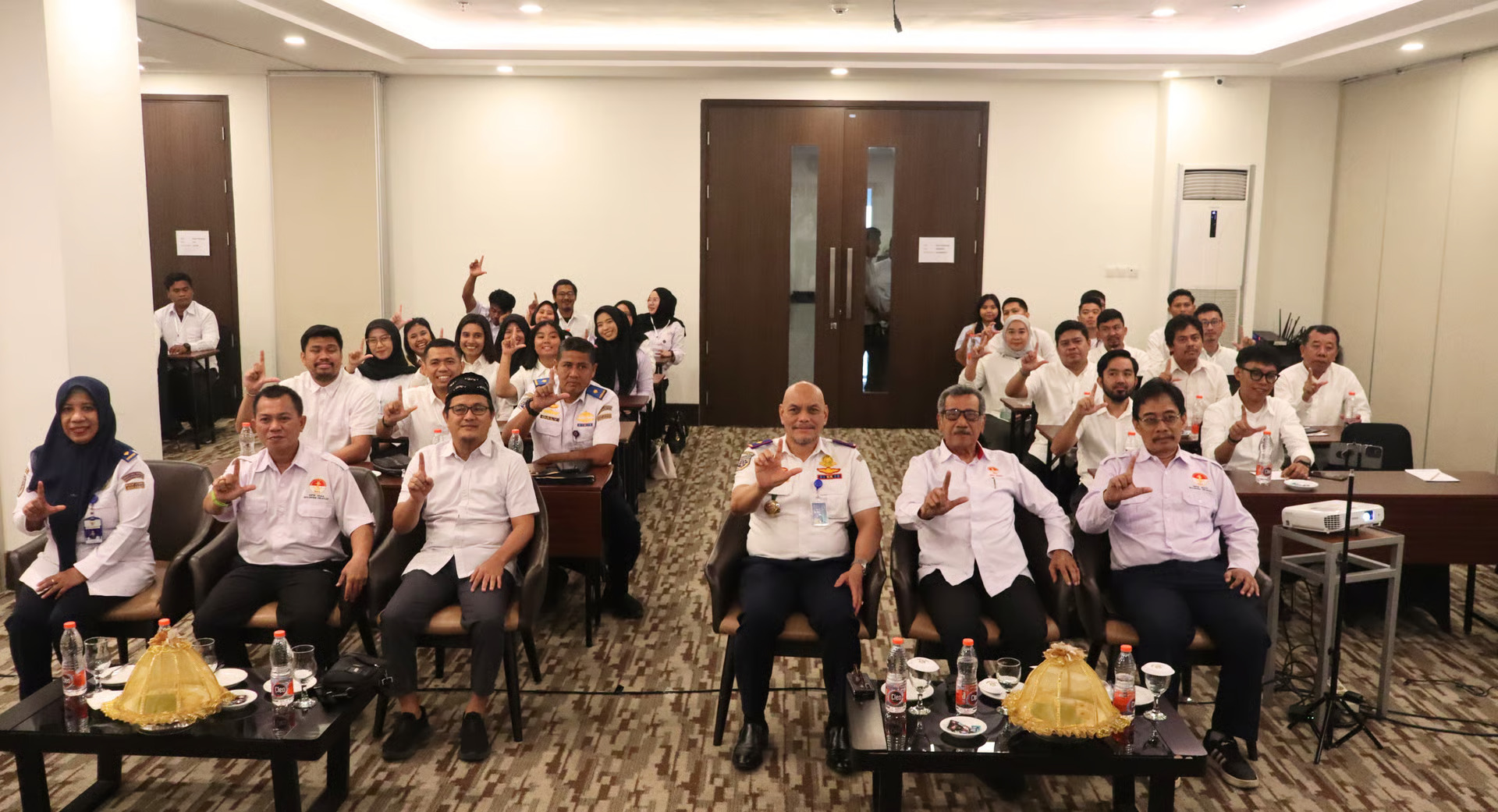 Perkuat Industri Keagenan Kapal, PT. Bosowa Bandar Agensi Ambil Peran Strategis dalam Diklat dan Sertifikasi Keagenan Kapal ISAA di Makassar